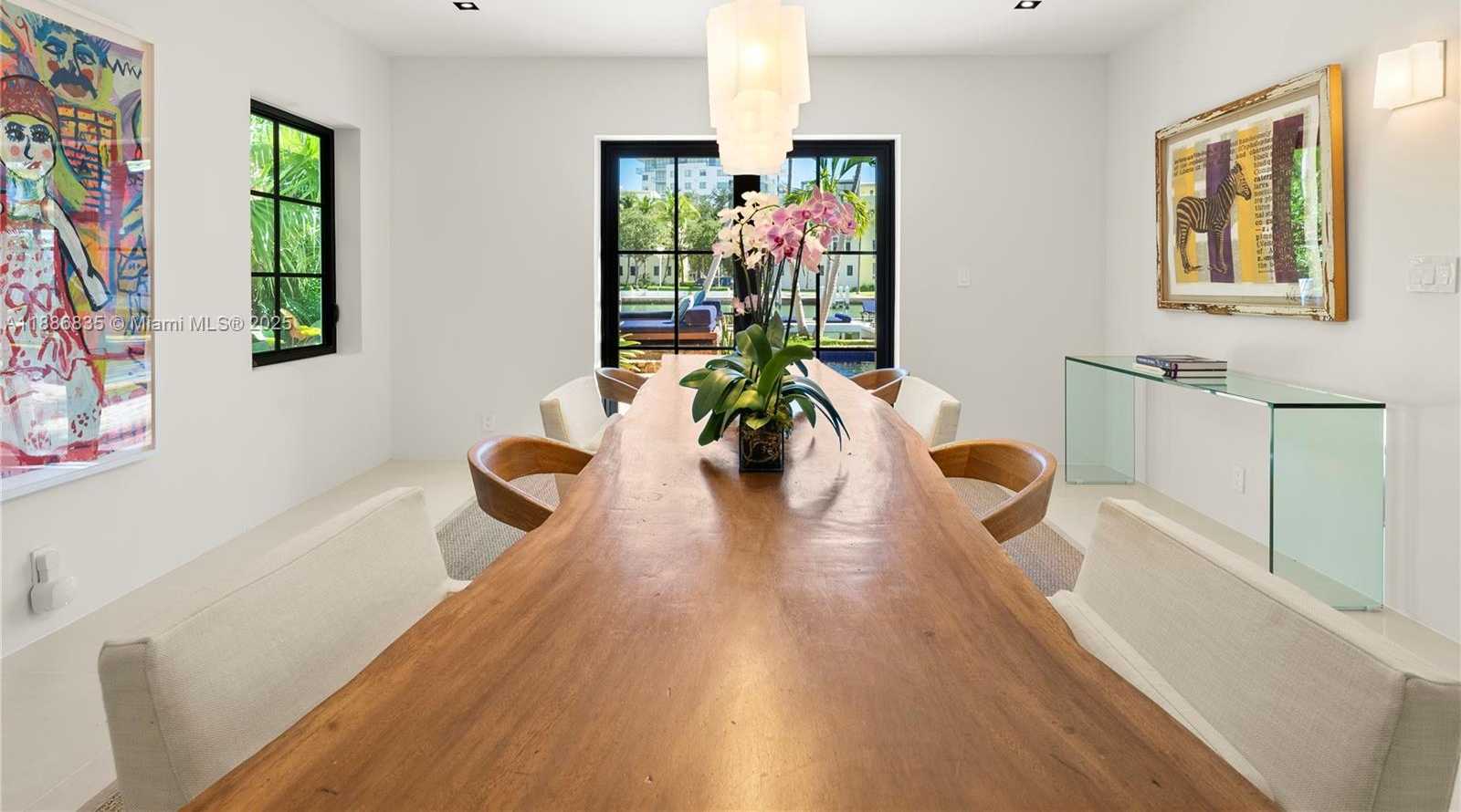 Small Image of 6065 PINE TREE DR, Miami Beach Number 15