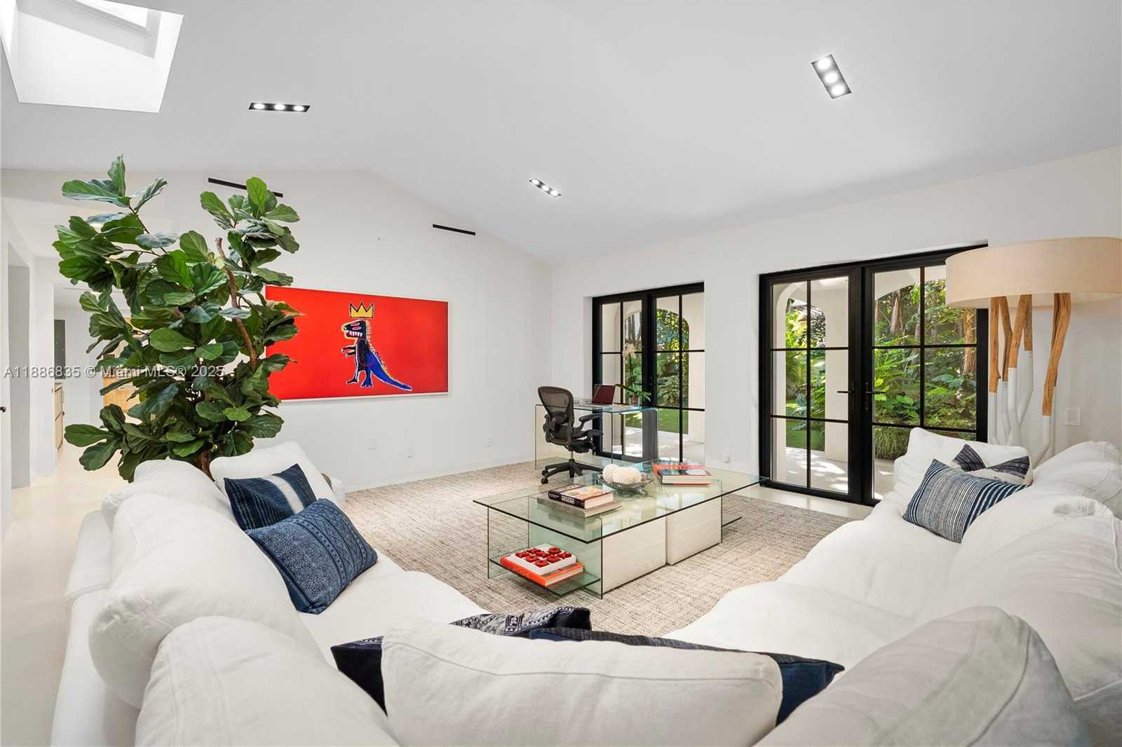 Small Image of 6065 PINE TREE DR, Miami Beach Number 21
