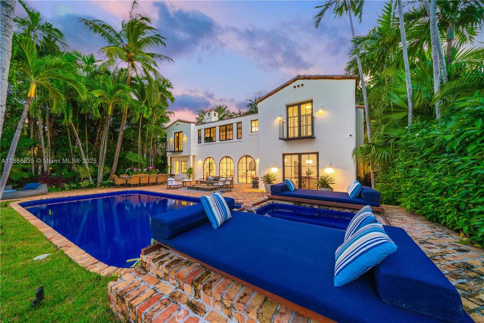 Small Image of 6065 PINE TREE DR, Miami Beach Number 38