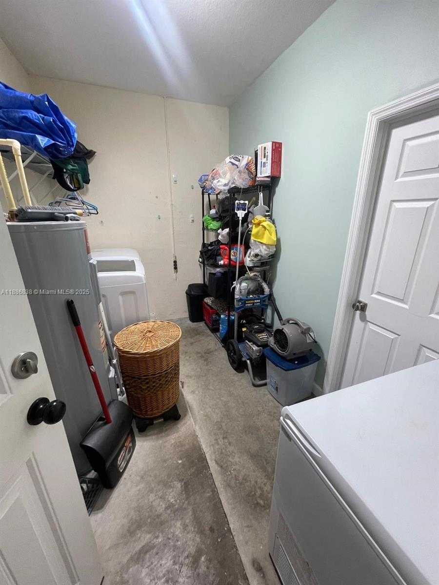 Small Image of 13391 SOUTH WEST 268TH TER, Homestead Number 7