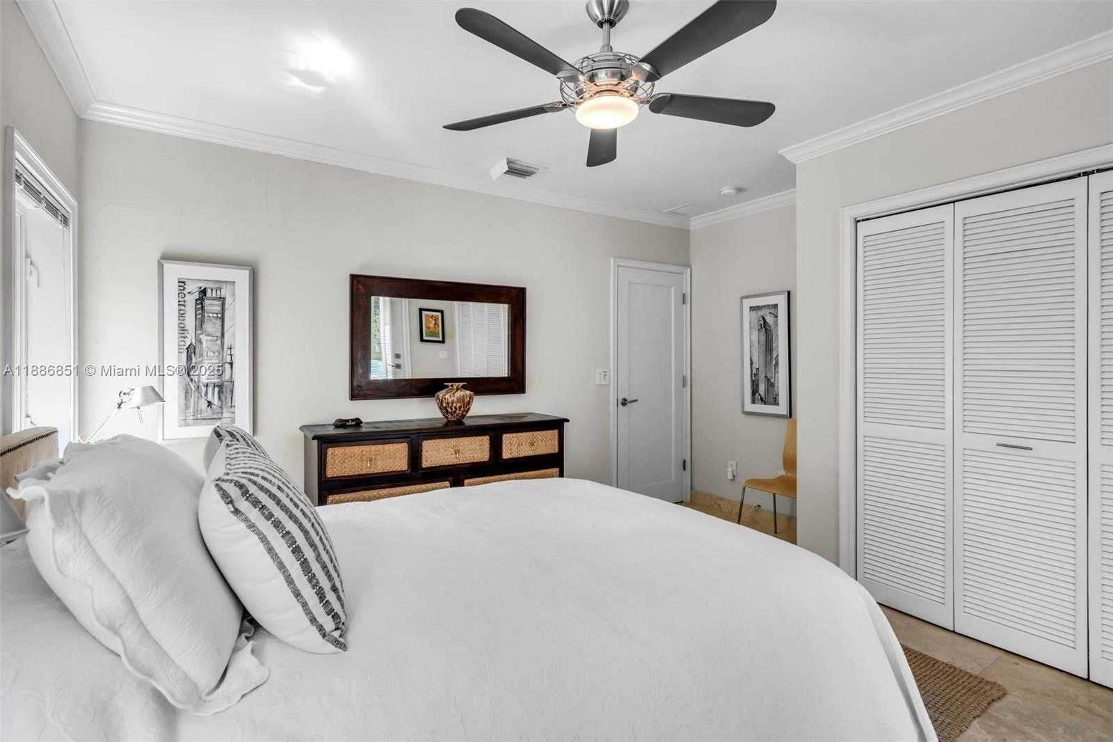 Small Image of 3435 ROYAL PALM AVE, Miami Beach Number 15