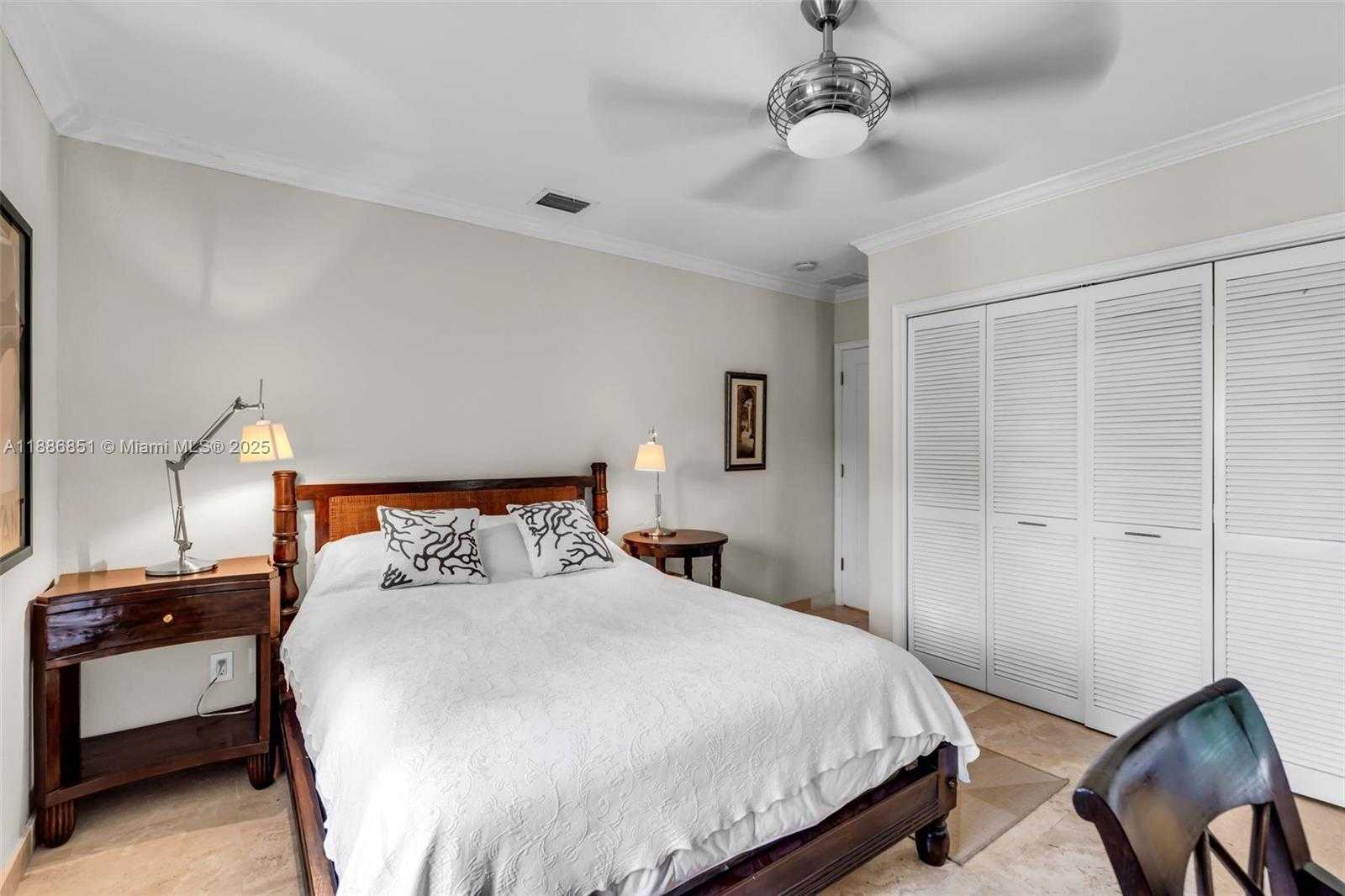 Small Image of 3435 ROYAL PALM AVE, Miami Beach Number 17