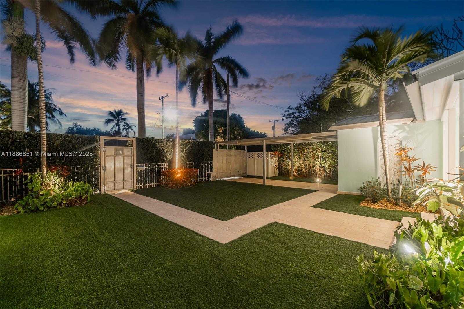 Small Image of 3435 ROYAL PALM AVE, Miami Beach Number 37