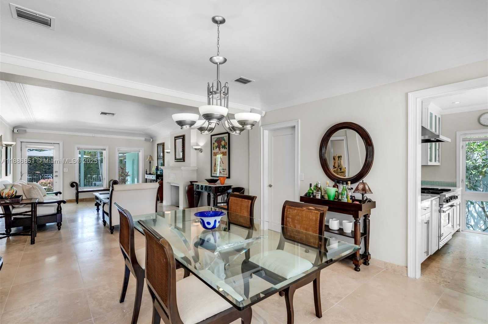 Small Image of 3435 ROYAL PALM AVE, Miami Beach Number 8