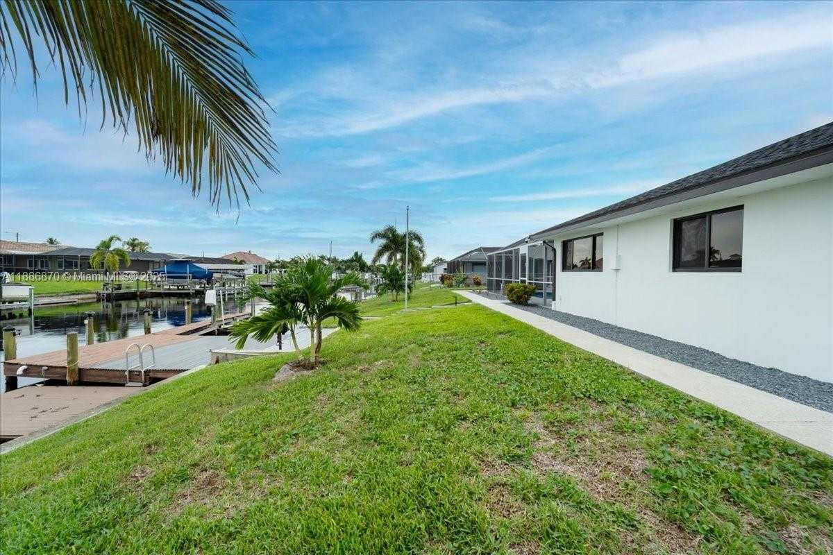 Small Image of 3728 SOUTH EAST 18TH AVE, Other City - In The State Of Florida Number 70