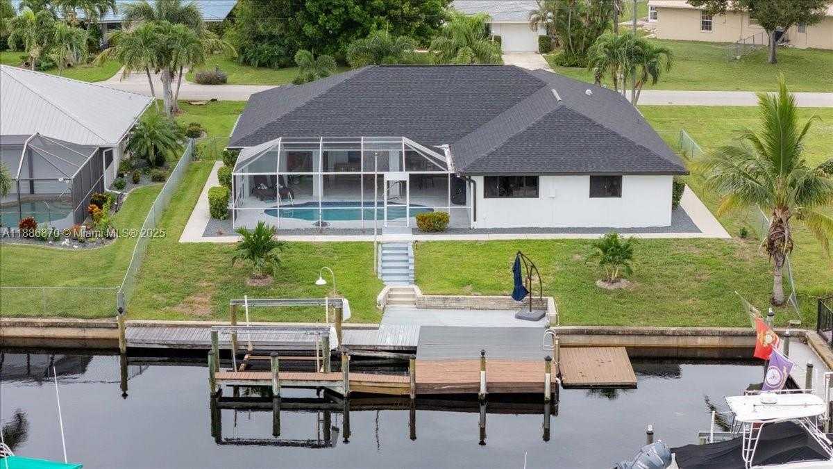 Small Image of 3728 SOUTH EAST 18TH AVE, Other City - In The State Of Florida Number 72