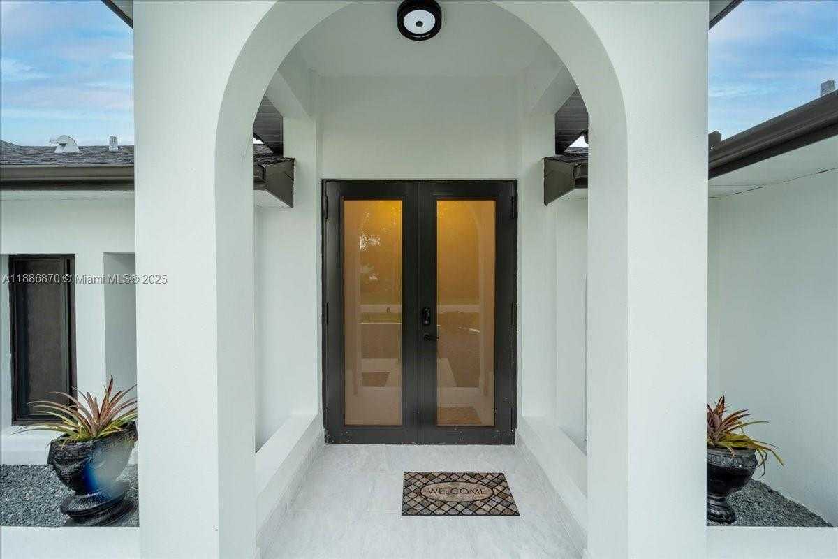 Small Image of 3728 SOUTH EAST 18TH AVE, Other City - In The State Of Florida Number 8