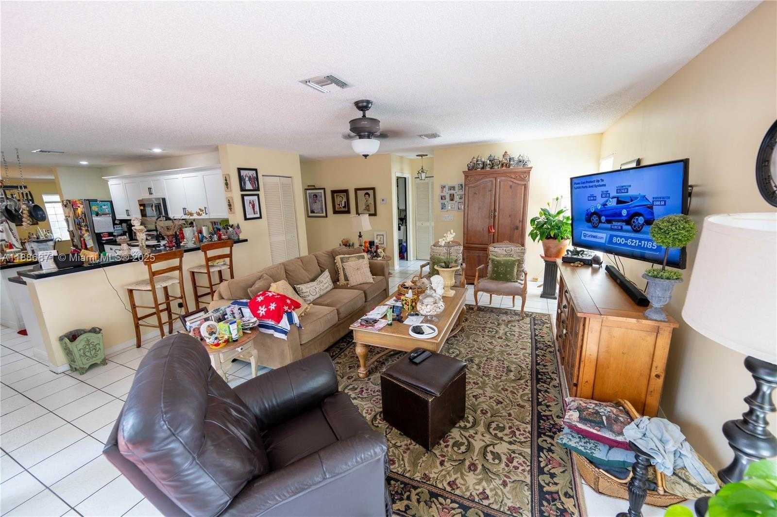 Small Image of 10740 SOUTH WEST 14TH CT, Davie Number 11