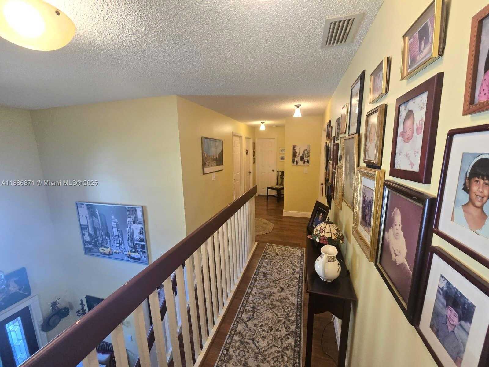 Small Image of 10740 SOUTH WEST 14TH CT, Davie Number 16