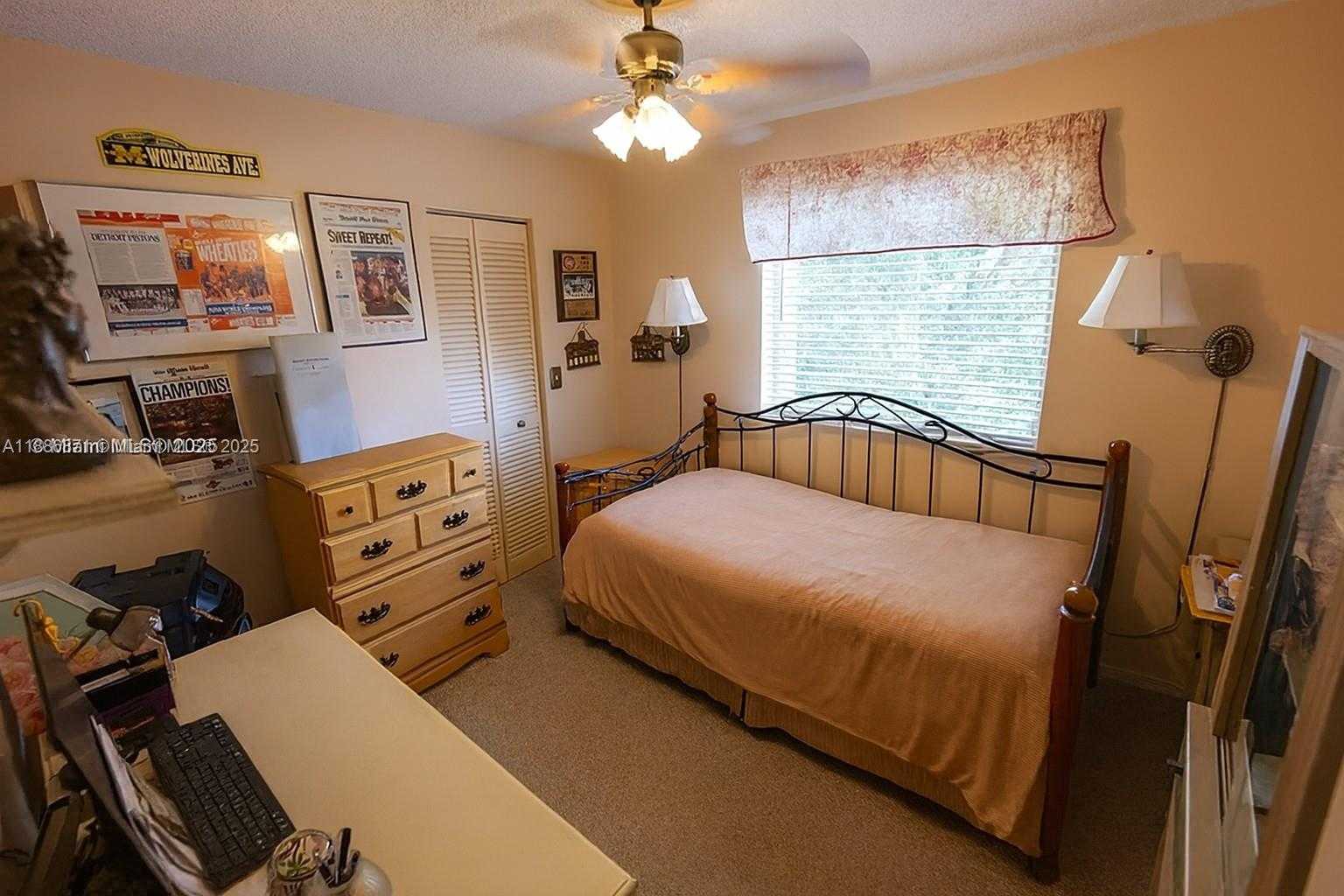 Small Image of 10740 SOUTH WEST 14TH CT, Davie Number 19