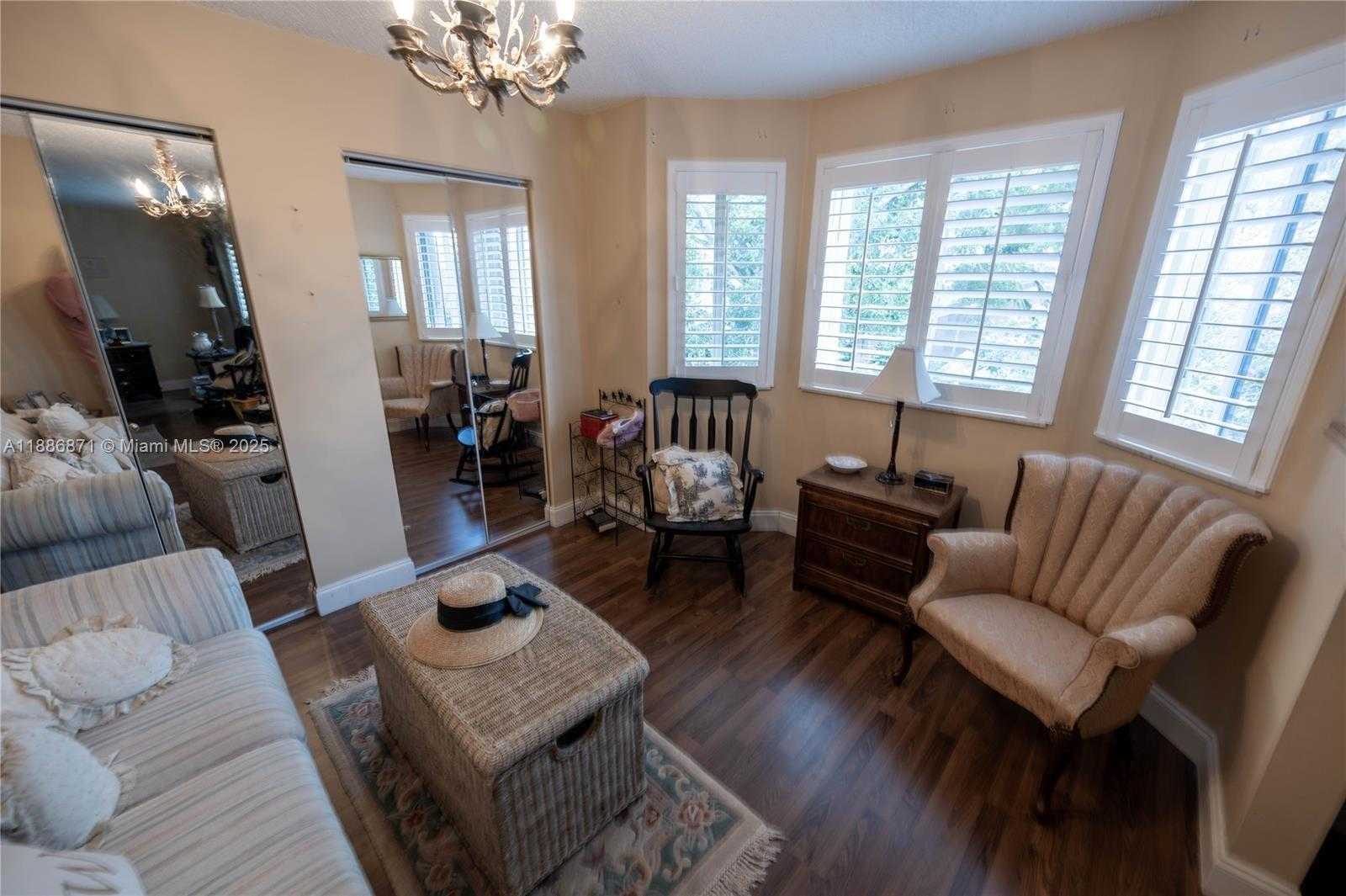 Small Image of 10740 SOUTH WEST 14TH CT, Davie Number 23
