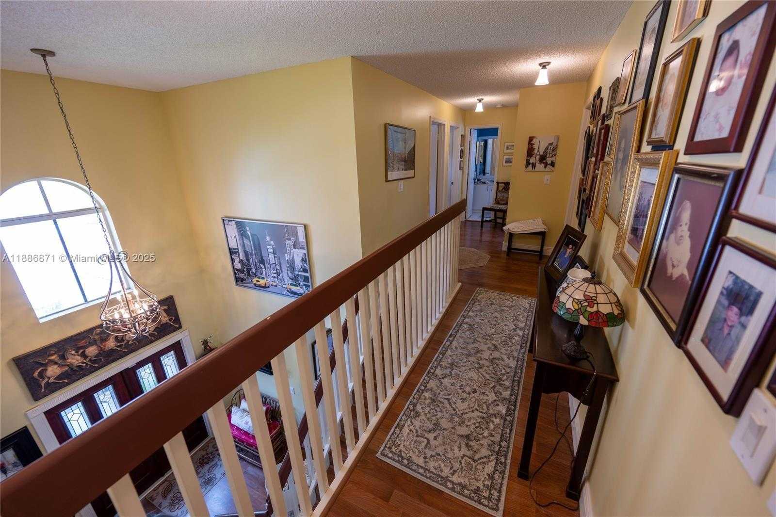 Small Image of 10740 SOUTH WEST 14TH CT, Davie Number 27
