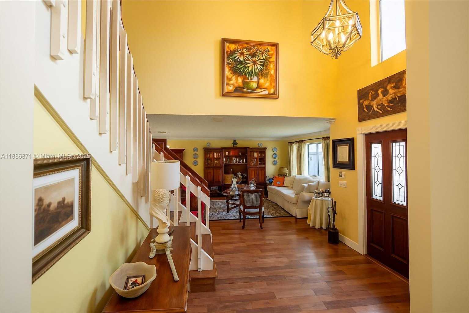 Small Image of 10740 SOUTH WEST 14TH CT, Davie Number 4