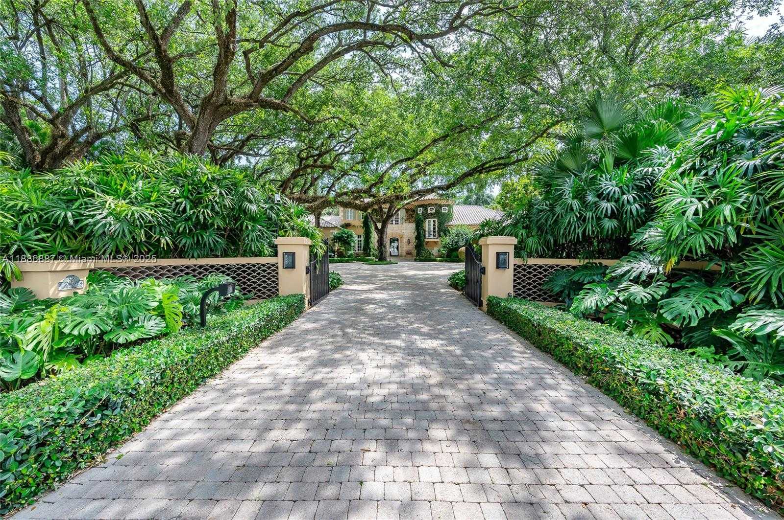 Small Image of 4790 SOUTH WEST 78TH ST, Miami Number 2