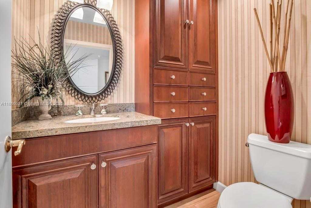Small Image of 18112 NORTH WEST 15TH CT, Pembroke Pines Number 22
