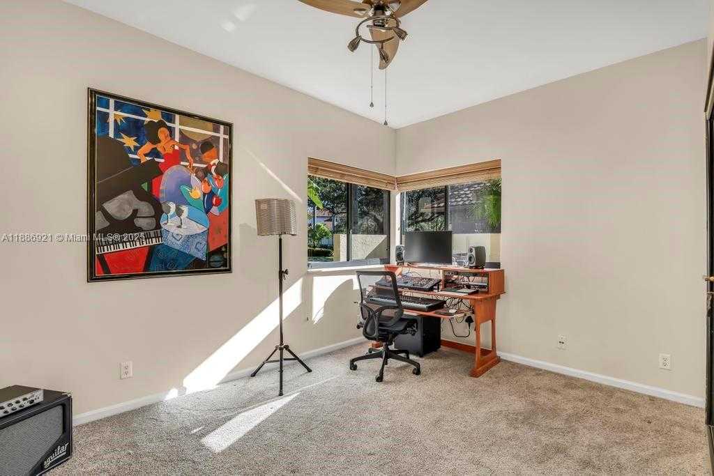 Small Image of 18112 NORTH WEST 15TH CT, Pembroke Pines Number 29