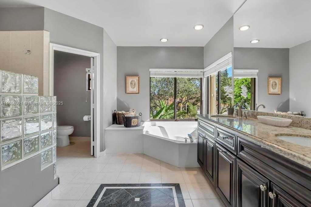 Small Image of 18112 NORTH WEST 15TH CT, Pembroke Pines Number 36