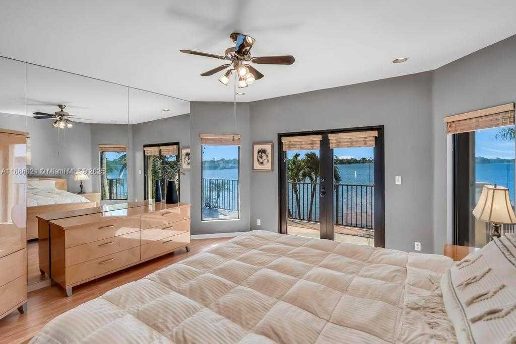 Small Image of 18112 NORTH WEST 15TH CT, Pembroke Pines Number 42