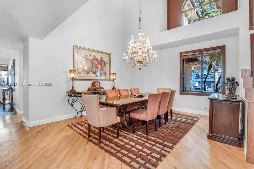 Small Image of 18112 NORTH WEST 15TH CT, Pembroke Pines Number 5