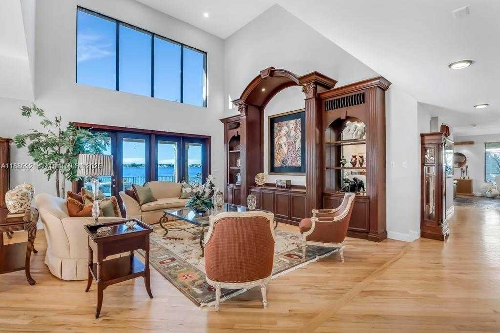 Small Image of 18112 NORTH WEST 15TH CT, Pembroke Pines Number 7