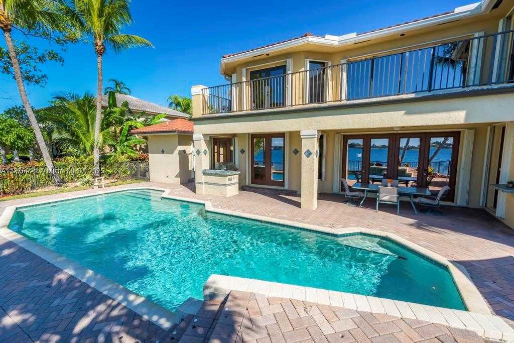 Small Image of 18112 NORTH WEST 15TH CT, Pembroke Pines Number 70