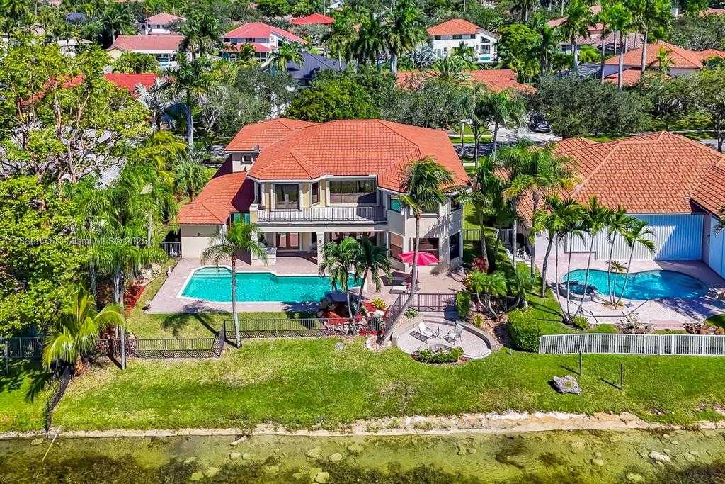Small Image of 18112 NORTH WEST 15TH CT, Pembroke Pines Number 73