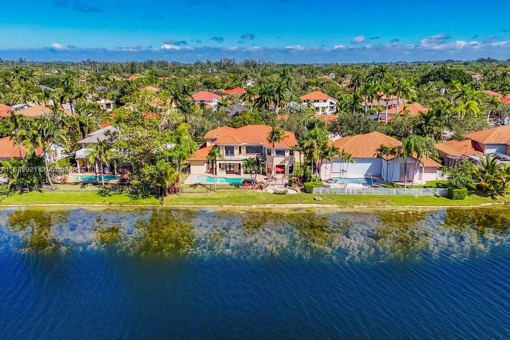 Small Image of 18112 NORTH WEST 15TH CT, Pembroke Pines Number 74