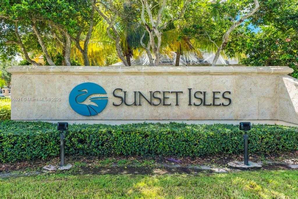 Small Image of 18112 NORTH WEST 15TH CT, Pembroke Pines Number 79
