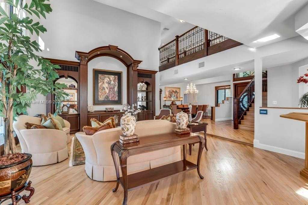 Small Image of 18112 NORTH WEST 15TH CT, Pembroke Pines Number 9
