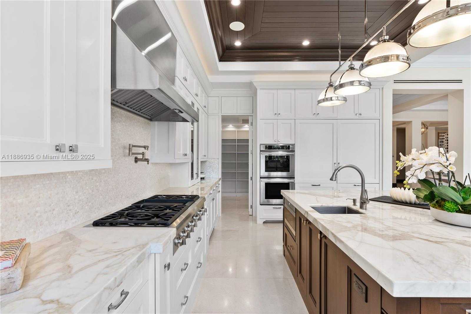 Small Image of 821 SOLAR ISLE DR, Fort Lauderdale Number 29