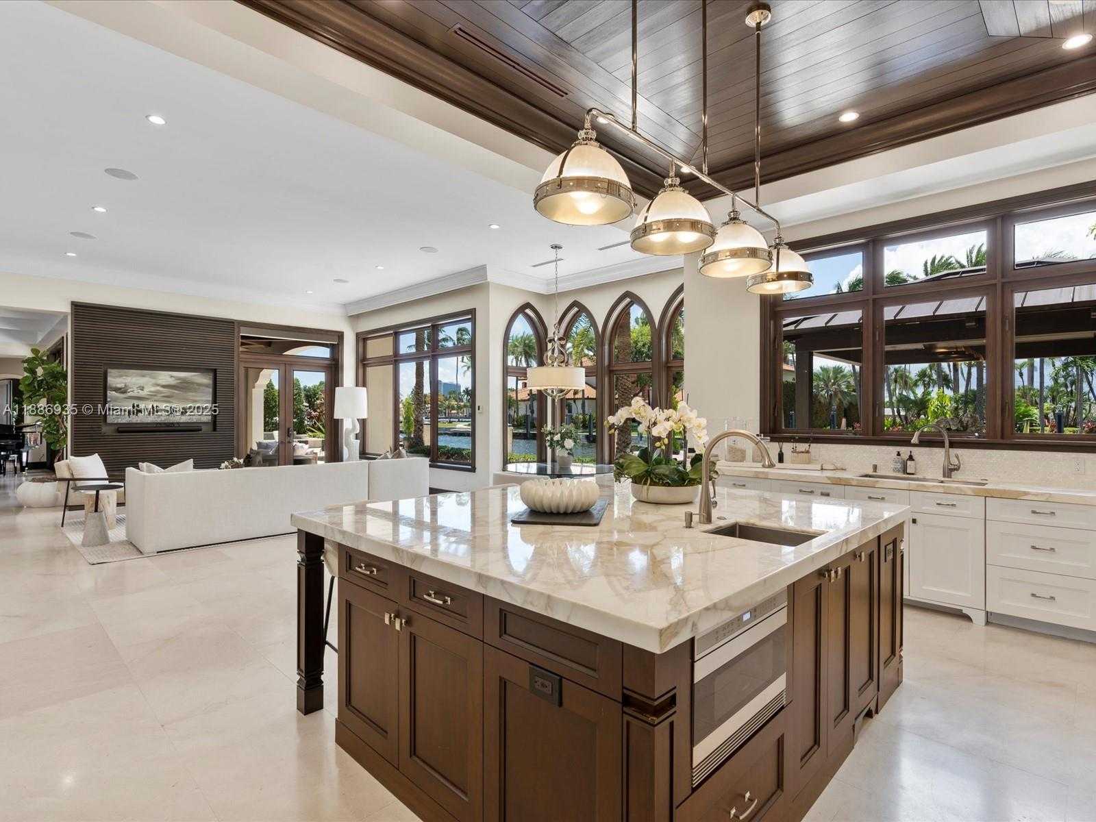 Small Image of 821 SOLAR ISLE DR, Fort Lauderdale Number 32