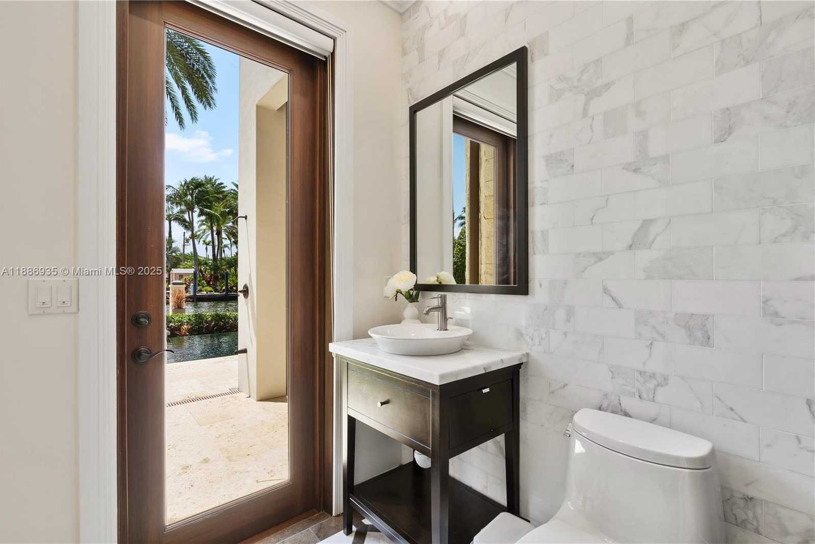 Small Image of 821 SOLAR ISLE DR, Fort Lauderdale Number 35