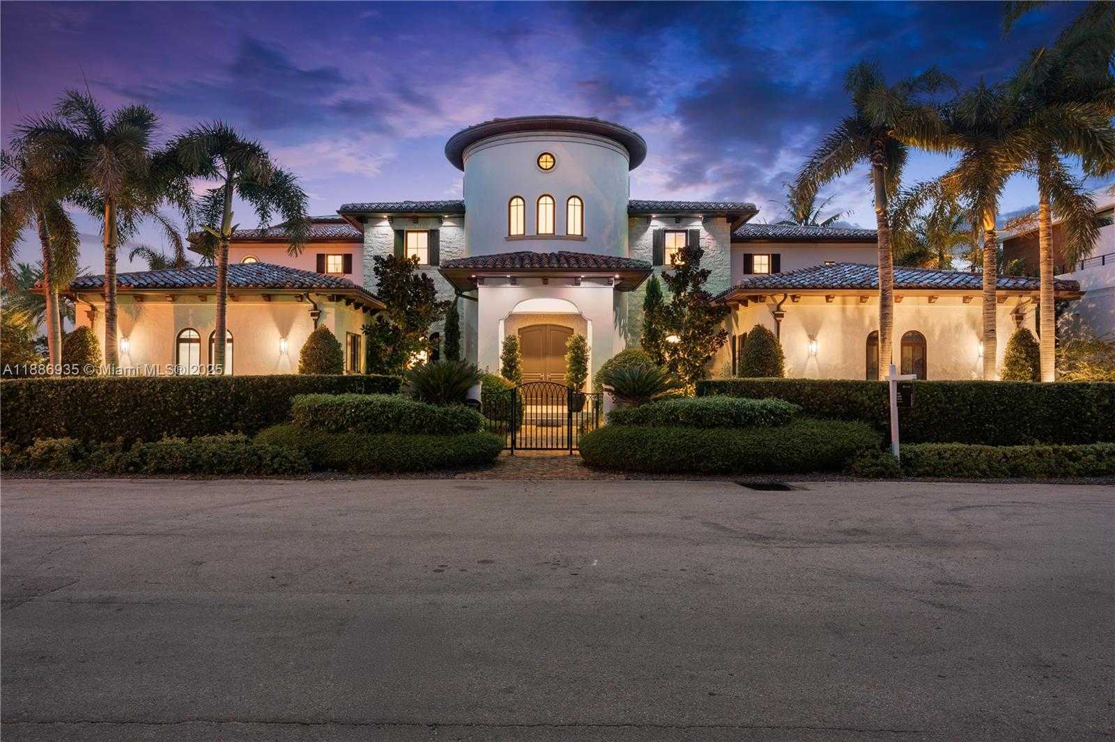 Small Image of 821 SOLAR ISLE DR, Fort Lauderdale Number 5