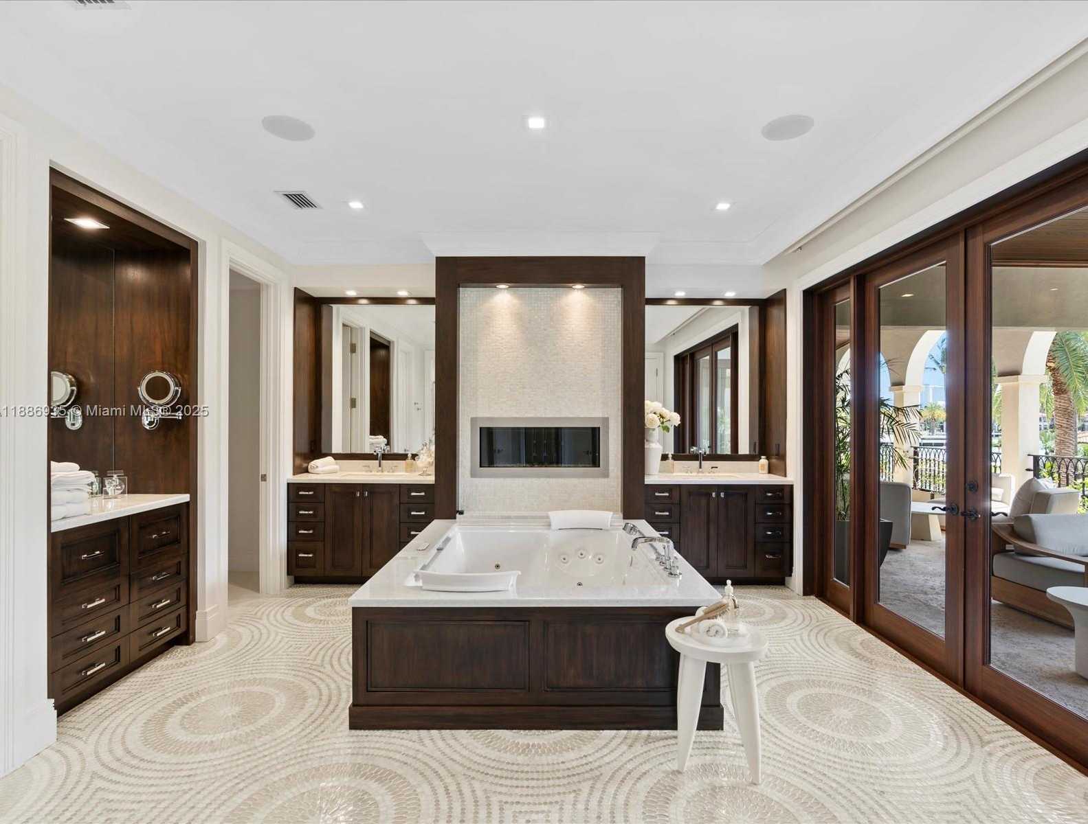 Small Image of 821 SOLAR ISLE DR, Fort Lauderdale Number 52