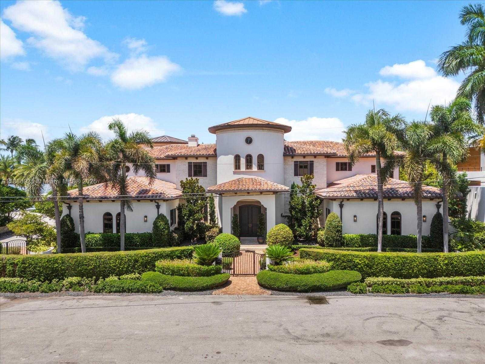 Small Image of 821 SOLAR ISLE DR, Fort Lauderdale Number 6