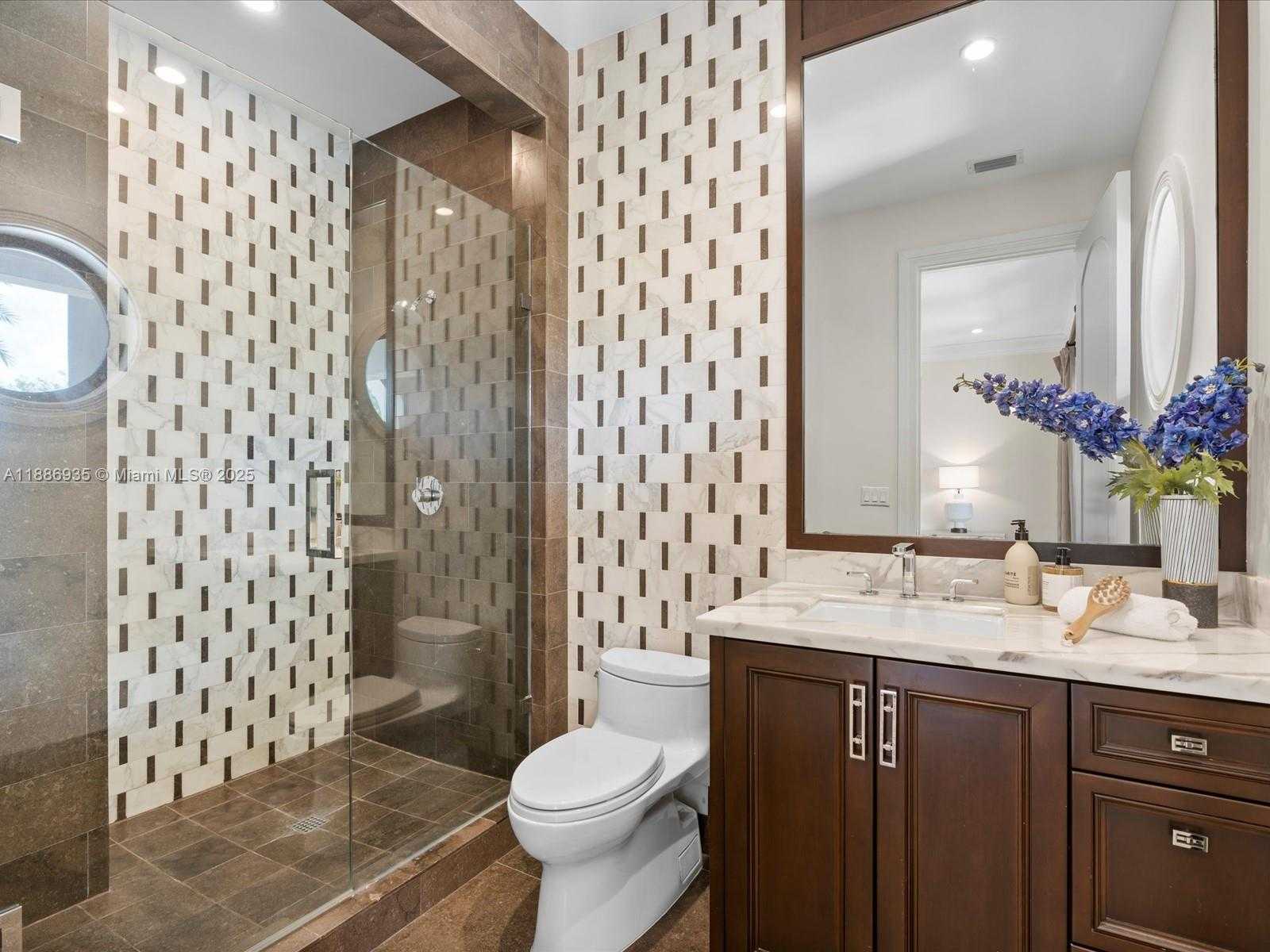 Small Image of 821 SOLAR ISLE DR, Fort Lauderdale Number 63