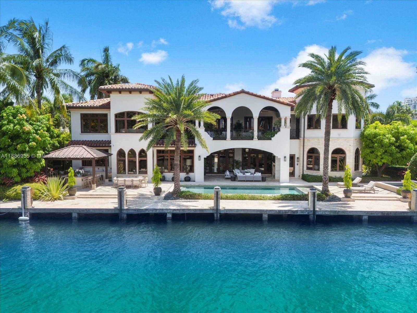 Small Image of 821 SOLAR ISLE DR, Fort Lauderdale Number 7