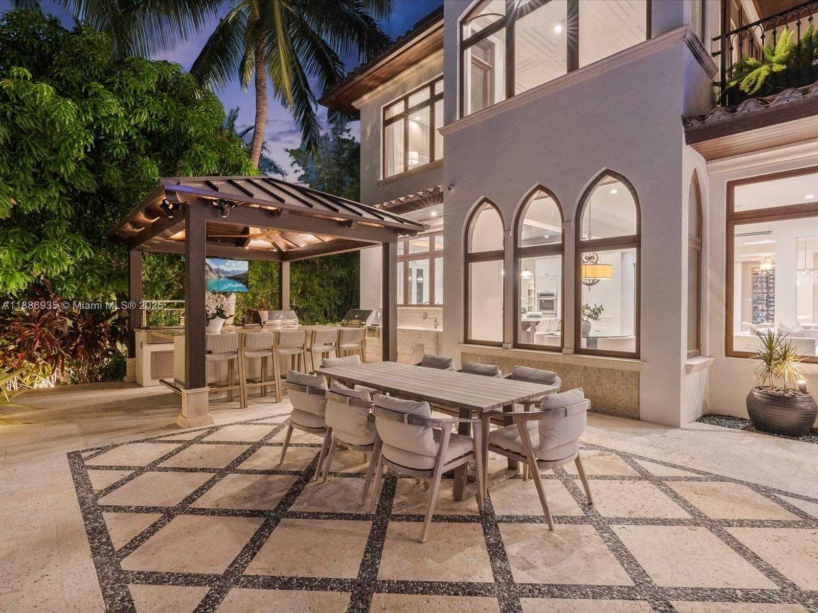 Small Image of 821 SOLAR ISLE DR, Fort Lauderdale Number 76