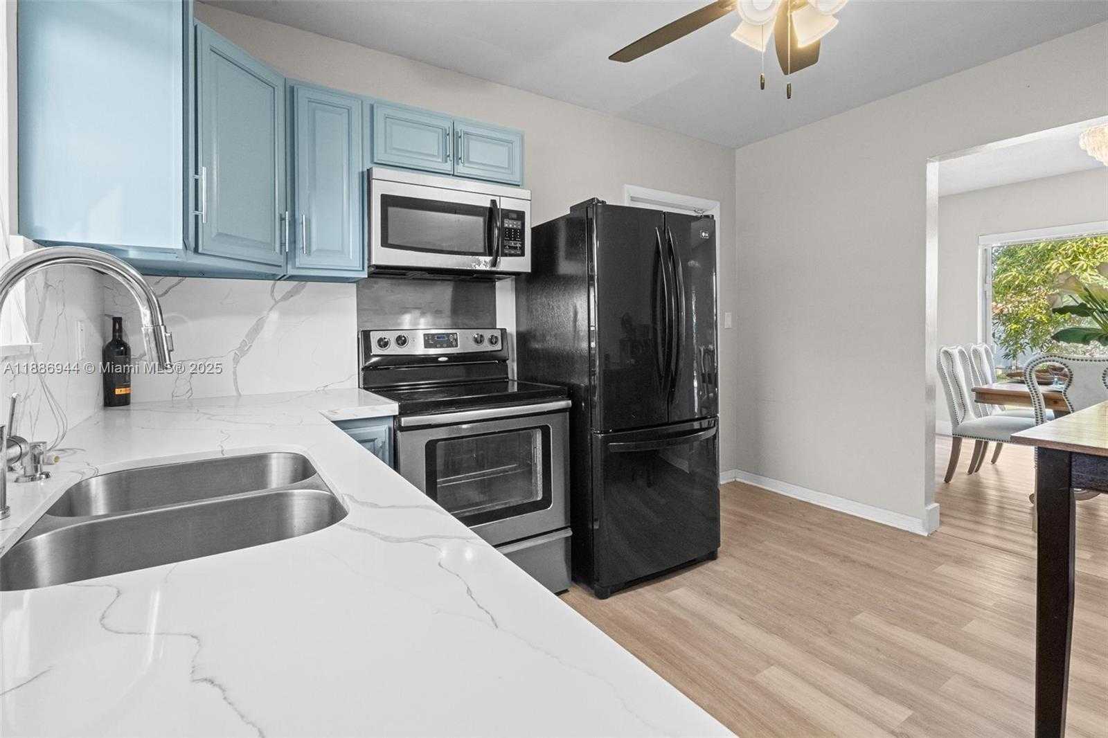 Small Image of 1465 NORTH WEST 181ST ST, Miami Gardens Number 5