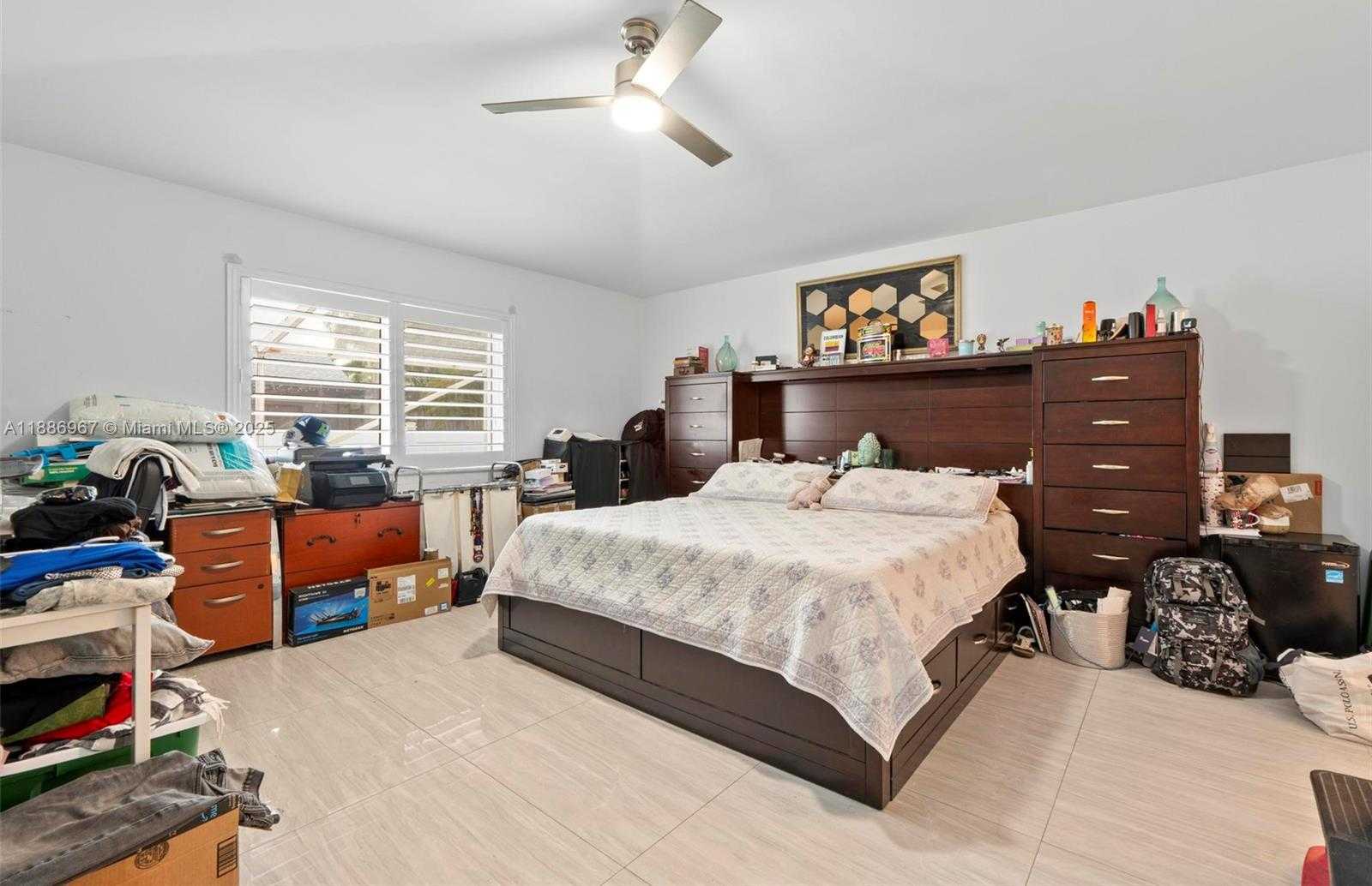Small Image of 16898 CRESTVIEW LN, Weston Number 12