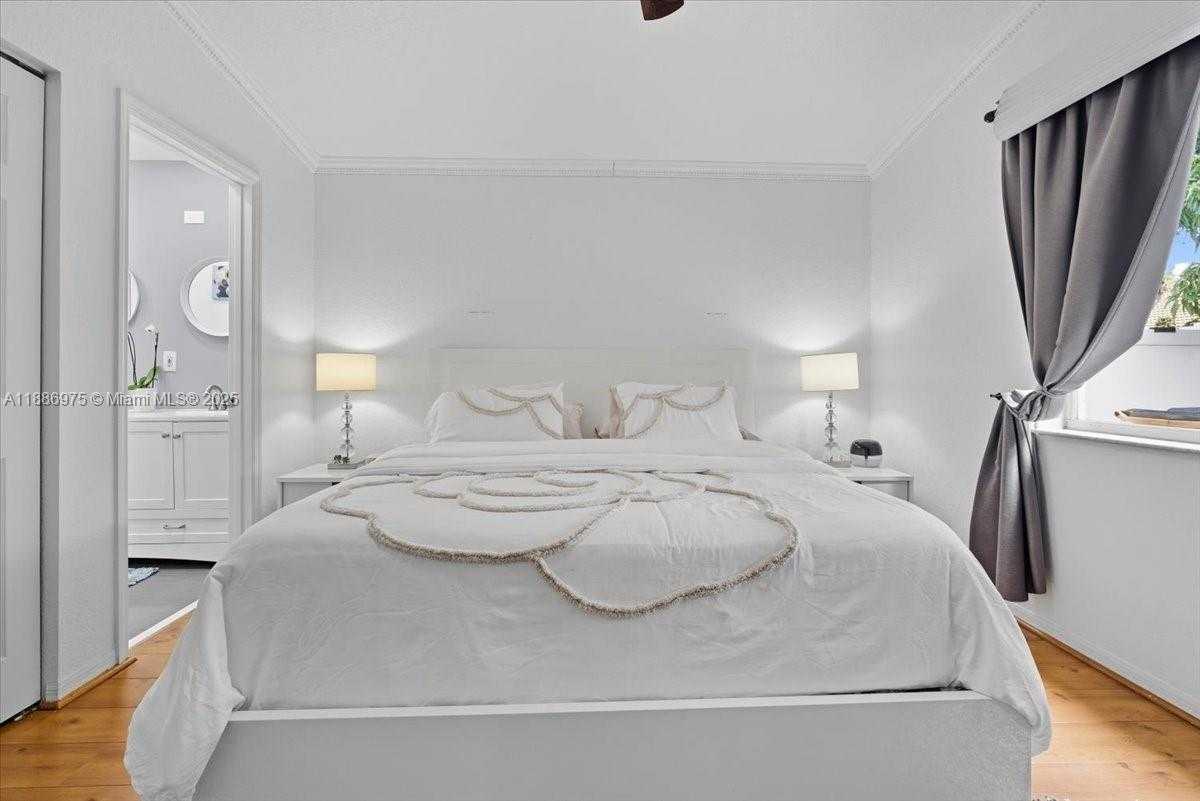 Small Image of 4642 SOUTH WEST 12TH CT, Deerfield Beach Number 19