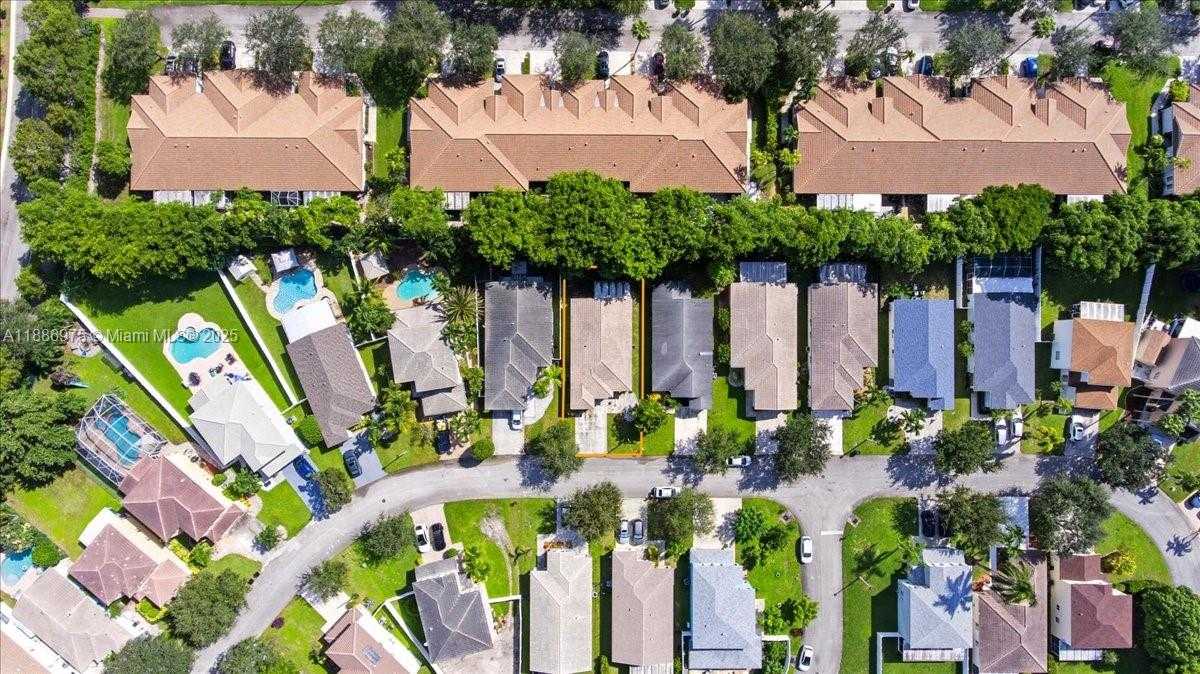 Small Image of 4642 SOUTH WEST 12TH CT, Deerfield Beach Number 29