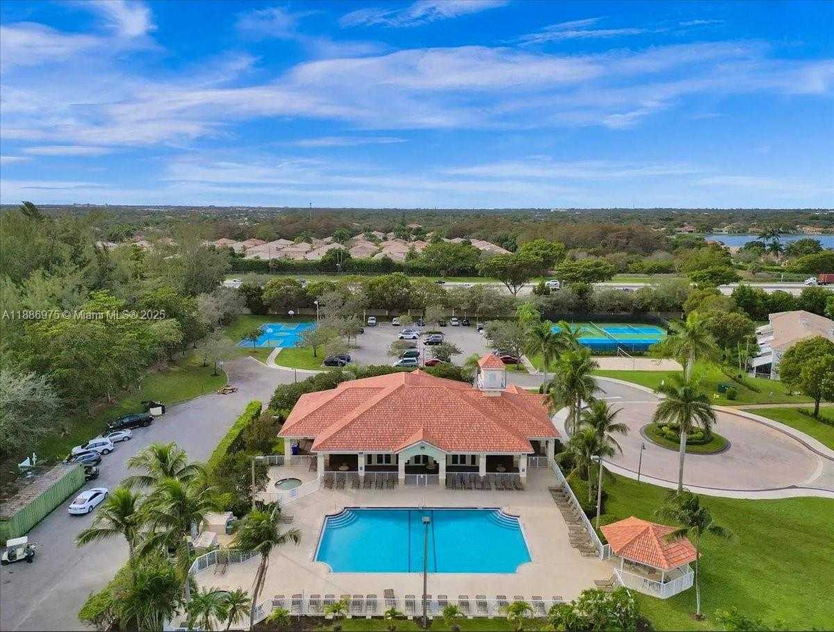 Small Image of 4642 SOUTH WEST 12TH CT, Deerfield Beach Number 33