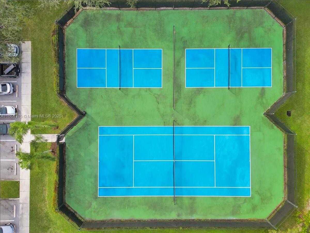 Small Image of 4642 SOUTH WEST 12TH CT, Deerfield Beach Number 35