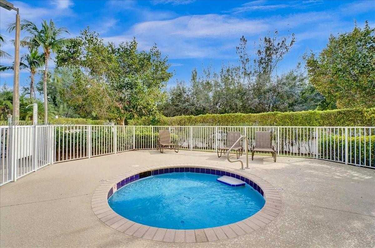 Small Image of 4642 SOUTH WEST 12TH CT, Deerfield Beach Number 41