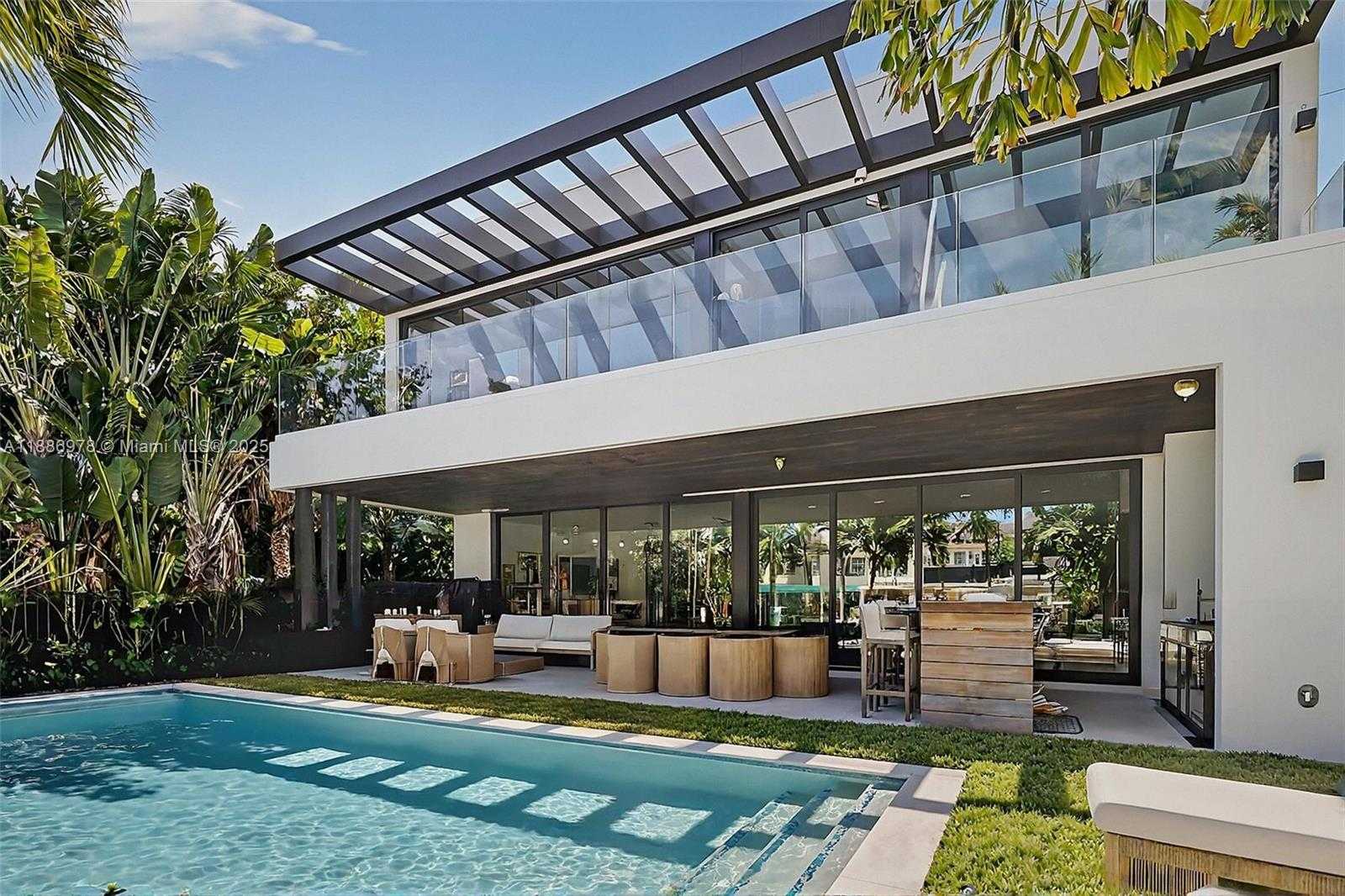 Small Image of 620 SOLAR ISLE DR, Fort Lauderdale Number 10