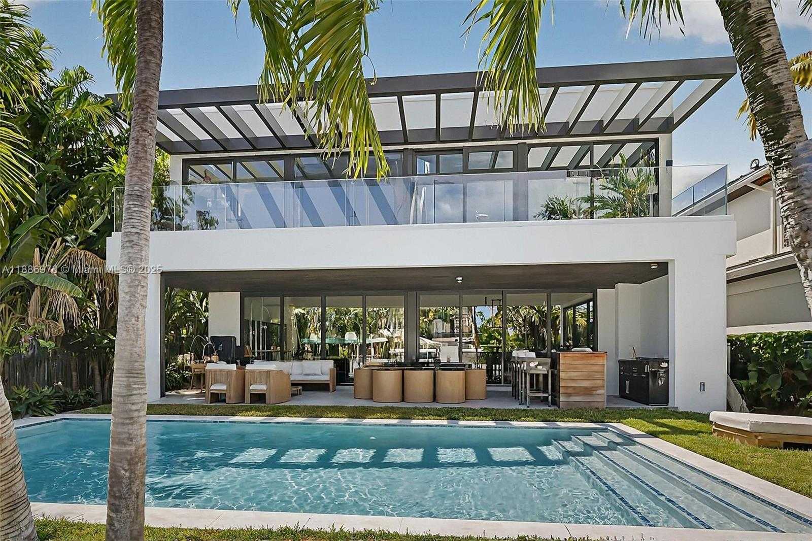 Small Image of 620 SOLAR ISLE DR, Fort Lauderdale Number 11