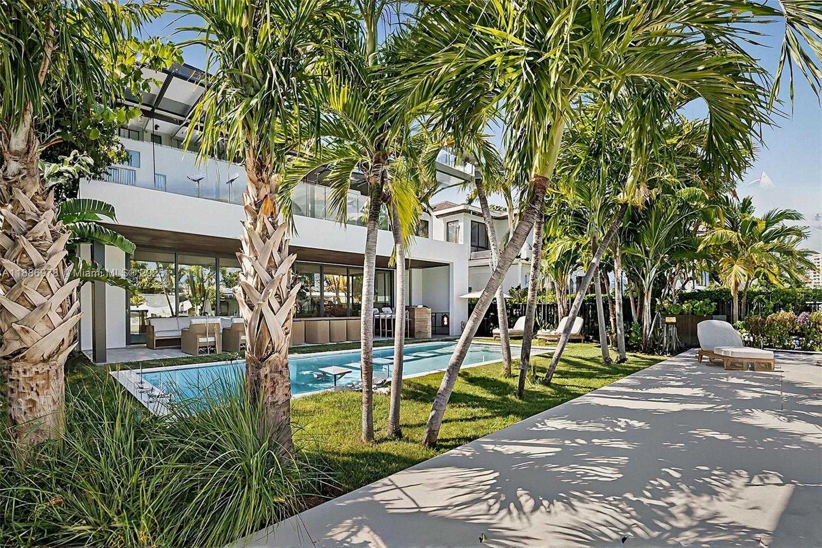 Small Image of 620 SOLAR ISLE DR, Fort Lauderdale Number 12