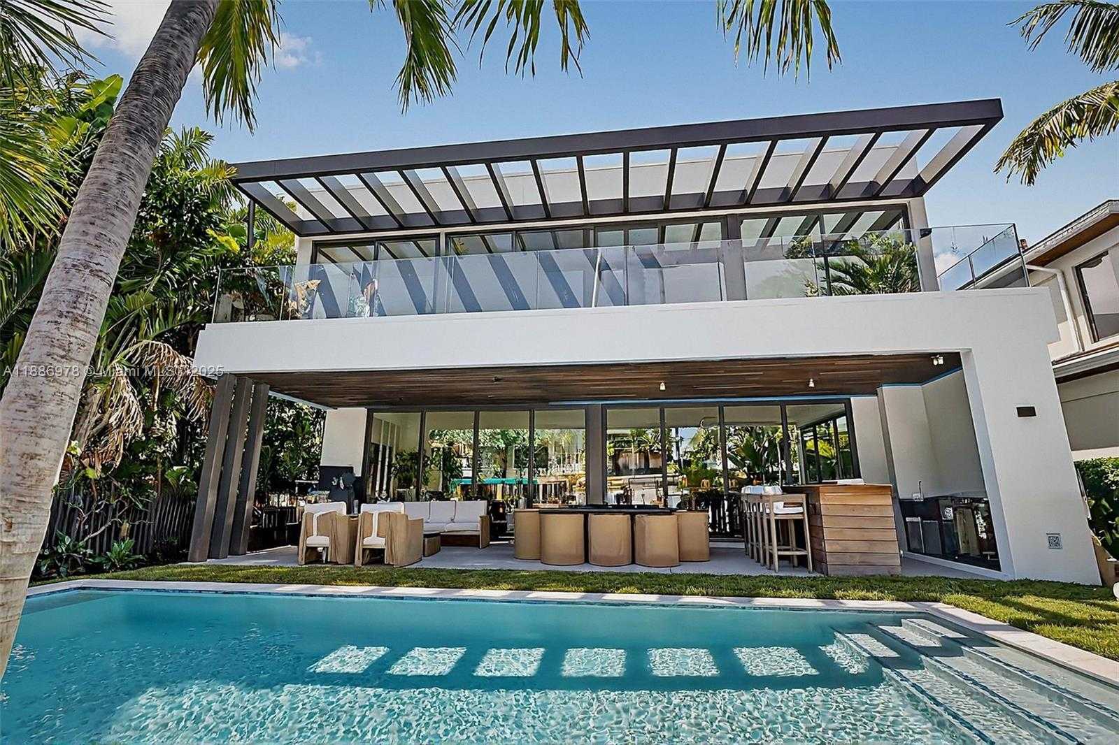 Small Image of 620 SOLAR ISLE DR, Fort Lauderdale Number 13