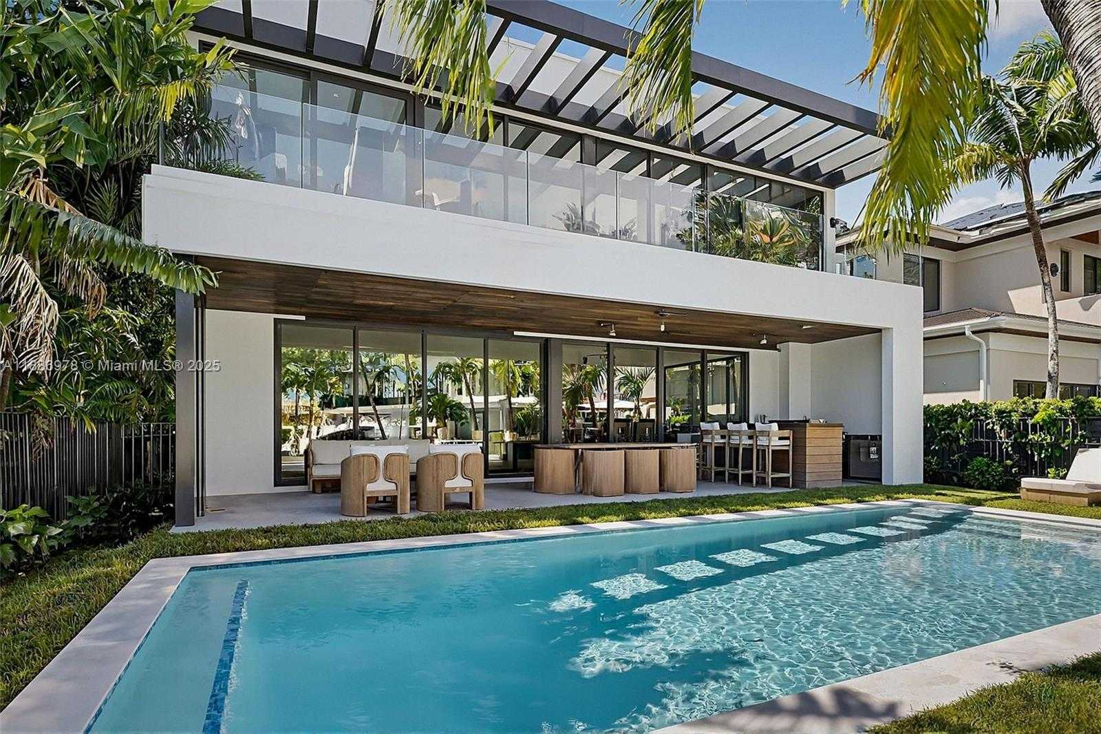 Small Image of 620 SOLAR ISLE DR, Fort Lauderdale Number 14